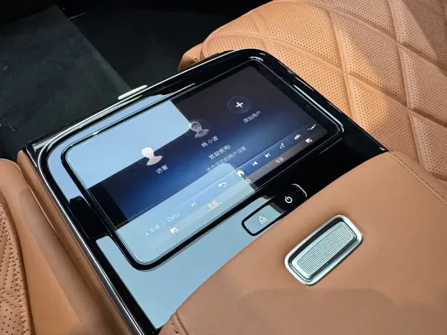 Mercedes-Benz Maybach S-Class — Фото автомобиля 15