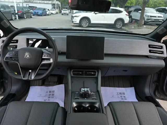 BYD Qin L — Фото автомобиля 6