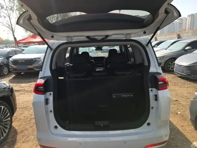 GAC Trumpchi M6 — Фото автомобиля 18