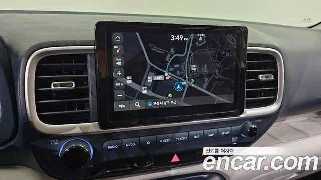 Hyundai Venue — Фото автомобиля 17