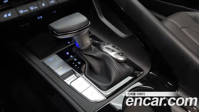 Hyundai Avante CN7 — Фото автомобиля 12