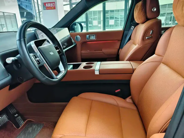 Li Auto L7 — Фото автомобиля 5