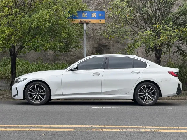 BMW 3 Series — Фото автомобиля 8