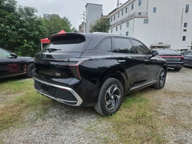 Hongqi HS3 — Фото автомобиля 4