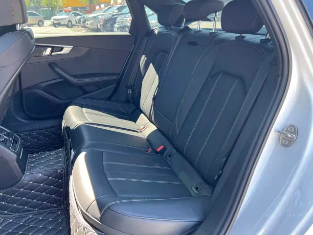 Audi A4L — Фото автомобиля 15