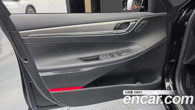 Hyundai Grandeur Новый Grandeur IG — Фото автомобиля 24