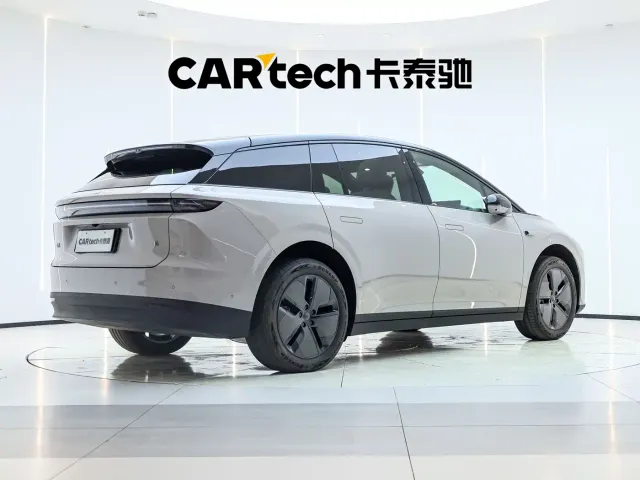 Li Auto i6 — Фото автомобиля 9