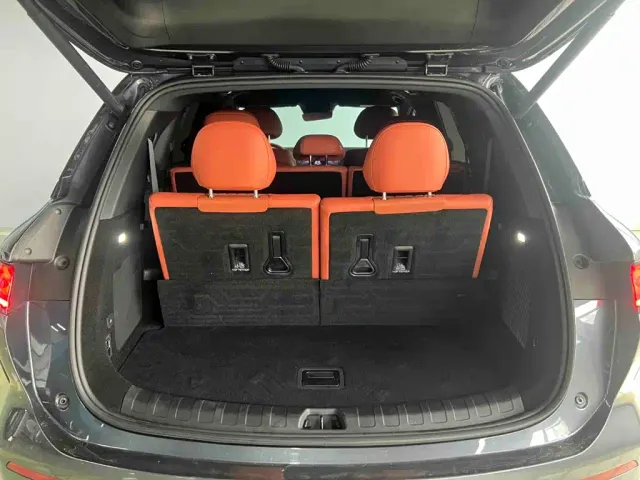BYD Tang L — Фото автомобиля 19