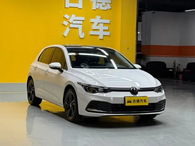 Volkswagen Golf — Фото автомобиля 3