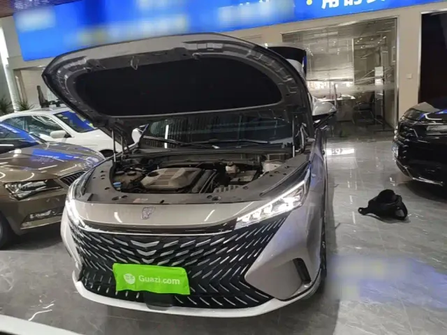 Roewe RX5 — Фото автомобиля 19
