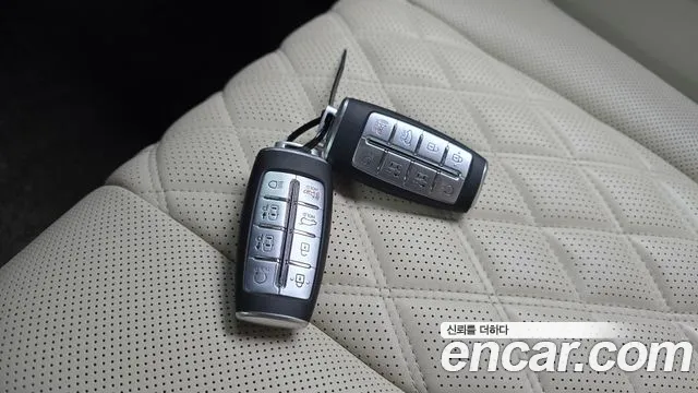 Genesis GV80 — Фото автомобиля 26