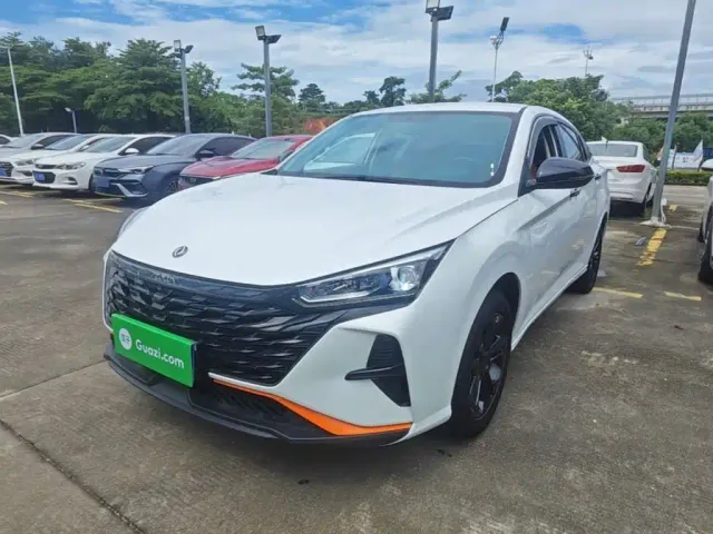 Фотография автомобиля — Dongfeng Yixuan