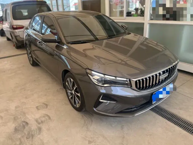 Geely Emgrand — Фото автомобиля 3