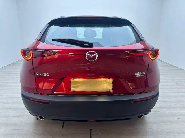 Mazda CX-30 — Фото автомобиля 3