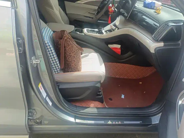 BYD Song Pro — Фото автомобиля 8
