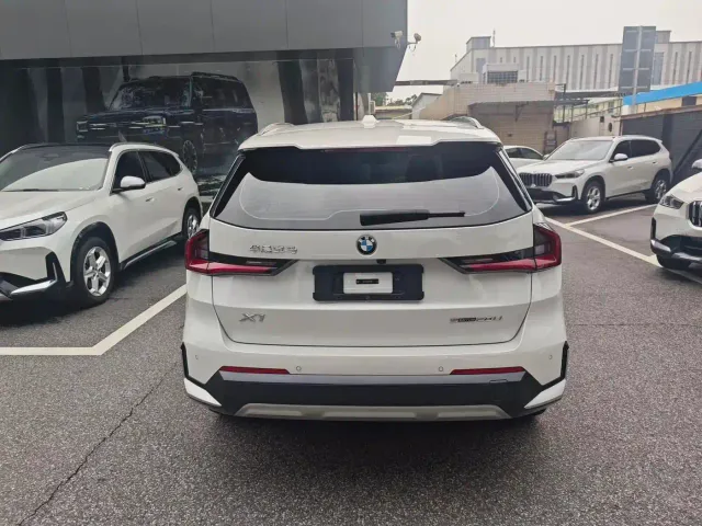 BMW X1 — Фото автомобиля 5