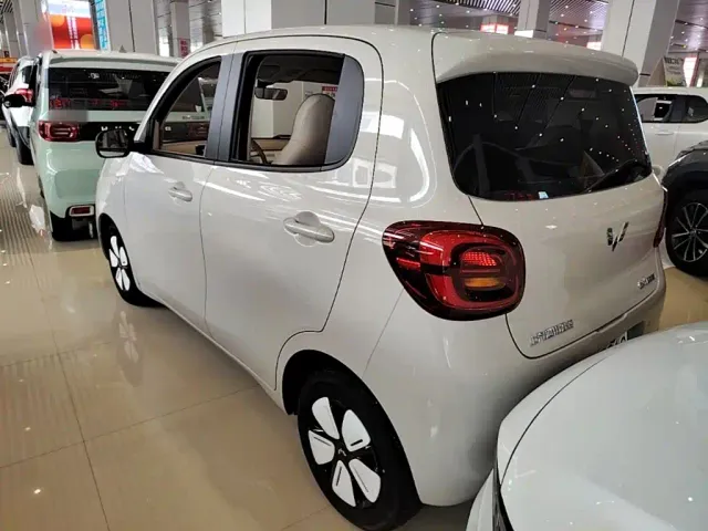 Wuling Hongguang Mini EV — Фото автомобиля 4