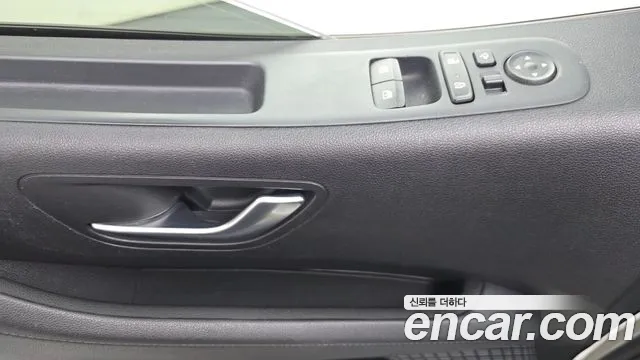 Hyundai Staria Staria L3.5 Lounge 9 мест — Фото автомобиля 24