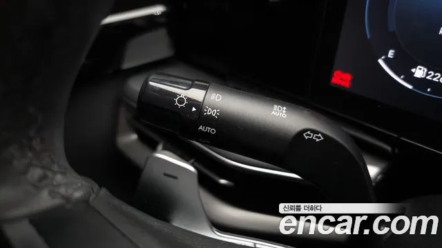 Hyundai Grandeur Grandeur (GN7) 2.5 Бензин 2WD — Фото автомобиля 22