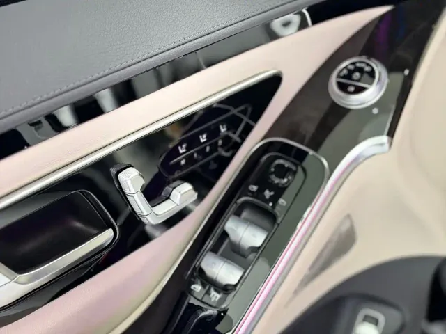 Mercedes-Benz S-Class — Фото автомобиля 8