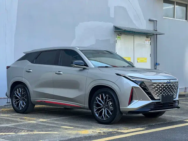 Changan Z6 — Фото автомобиля 3