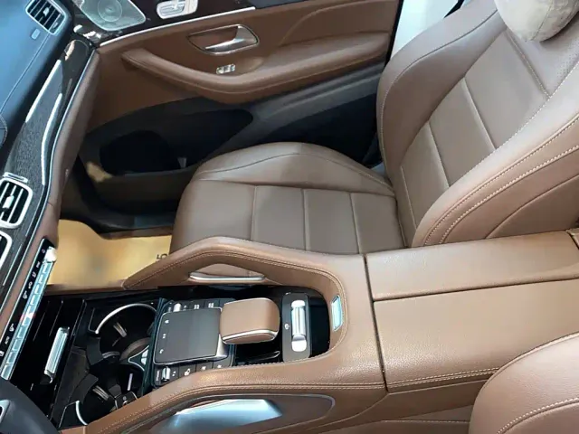 Mercedes-Benz GLE-Class — Фото автомобиля 13