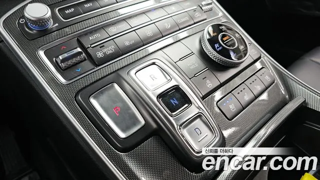 Hyundai Santafe — Фото автомобиля 8
