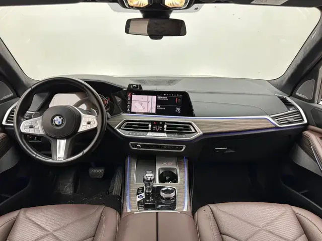 BMW X5 — Фото автомобиля 10