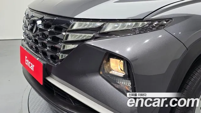 Hyundai Tucson Tucson (NX4) Бензин 1.6 турбо 2WD — Фото автомобиля 6