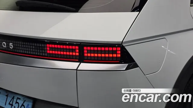 Hyundai Ioniq 5 — Фото автомобиля 8