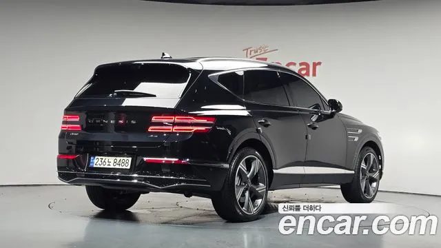 Фотография автомобиля — Genesis GV80 2.5T Бензин AWD