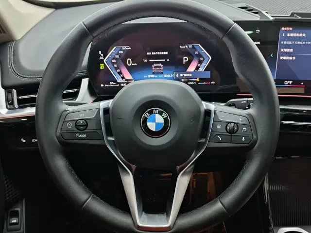 BMW X1 — Фото автомобиля 12
