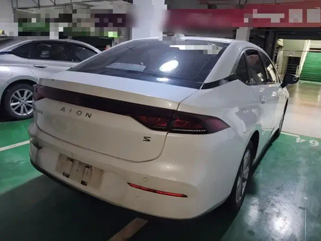 GAC Aion S — Фото автомобиля 6