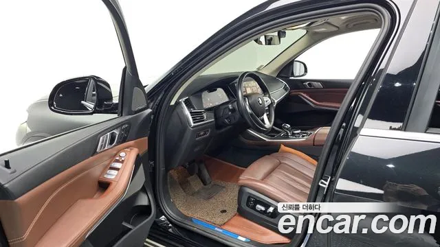 BMW X7 — Фото автомобиля 11