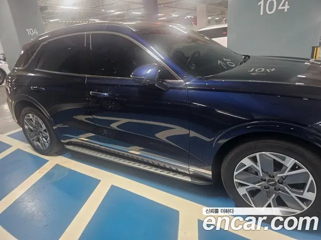 Genesis GV70 Electrified — Фото автомобиля 4