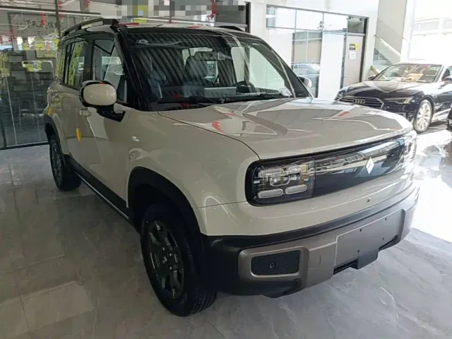 Baojun Yep Plus — Фото автомобиля 3