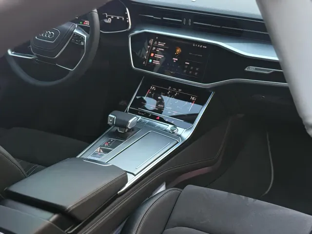 Audi A7L — Фото автомобиля 11