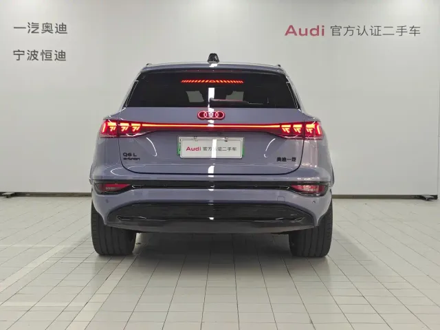 Audi Q6L e-tron — Фото автомобиля 4