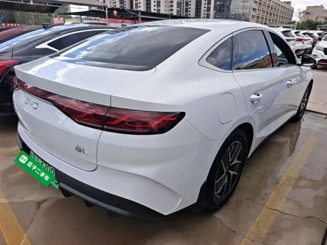 BYD Qin L — Фото автомобиля 6