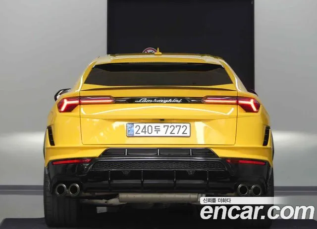 Lamborghini Urus — Фото автомобиля 3
