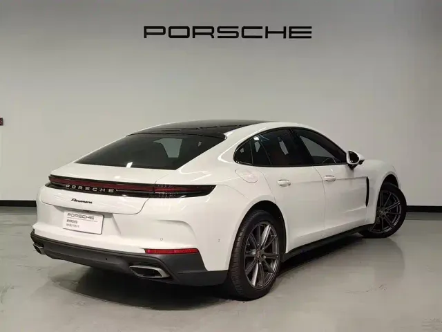 Porsche Panamera — Фото автомобиля 5