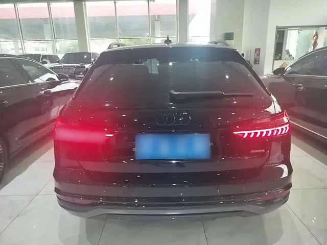 Audi A6 — Фото автомобиля 5