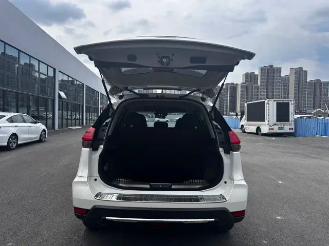 Nissan X-Trail — Фото автомобиля 17