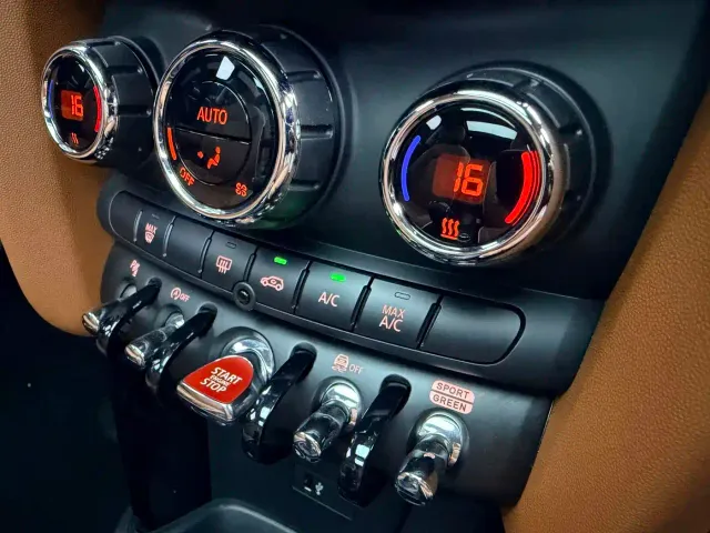 MINI Hatch — Фото автомобиля 12