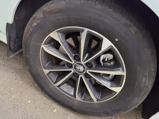 BYD Qin PLUS — Фото автомобиля 6