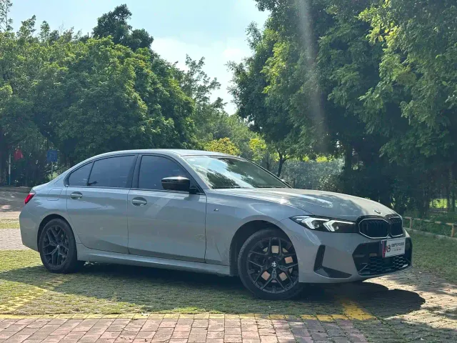 BMW 3 Series — Фото автомобиля 2