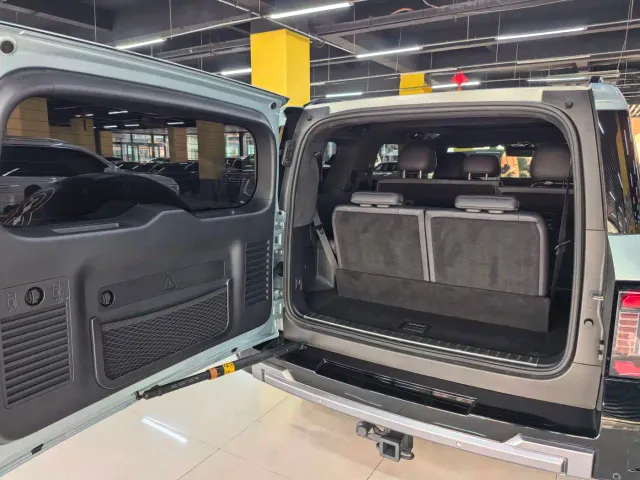 BYD FangChengBao Leopard 8 — Фото автомобиля 13