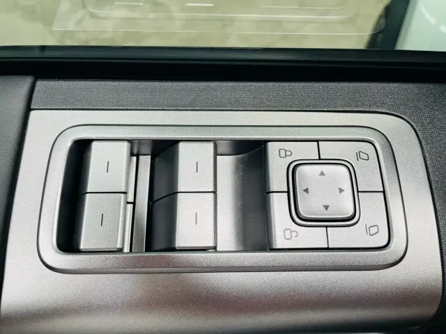 iCAR V23 — Фото автомобиля 14