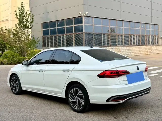 Volkswagen Bora — Фото автомобиля 14