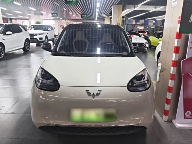Wuling Bingo — Фото автомобиля 2
